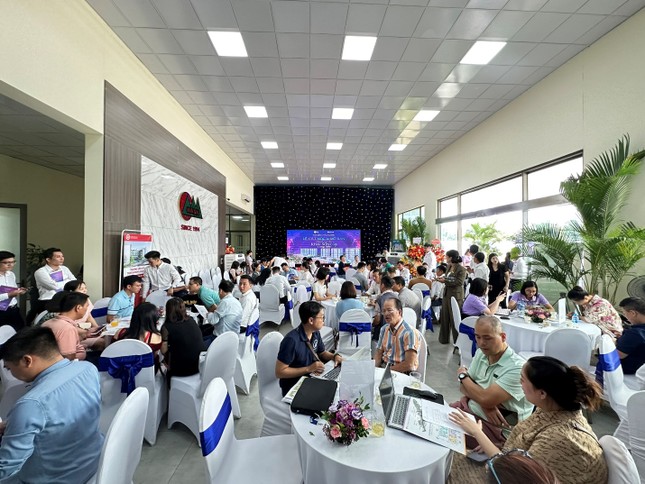 Dự án Khai Sơn City đang thu hút sự quan tâm của đông đảo khách hàng 
